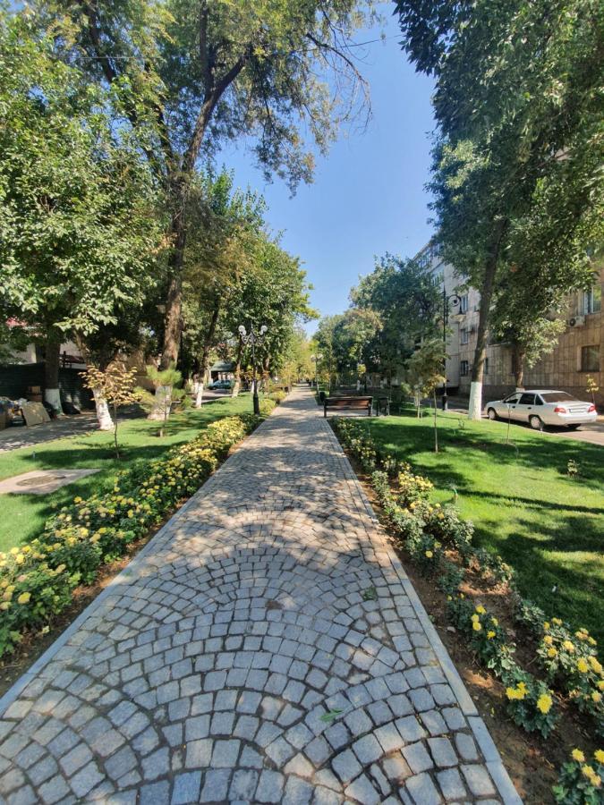 2-Х Комнатная Квартира Посуточно Simkent Buitenkant foto